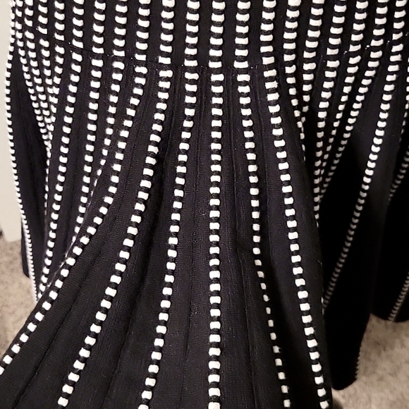 Victoria's Secret Moda International short sleeve sweater dress - Picture 6 of 9